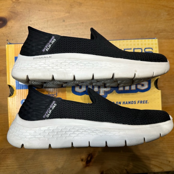 Skechers Slip-ins: GO WALK Flex - Relish-Black, Women’s size 7 - Picture 4 of 8